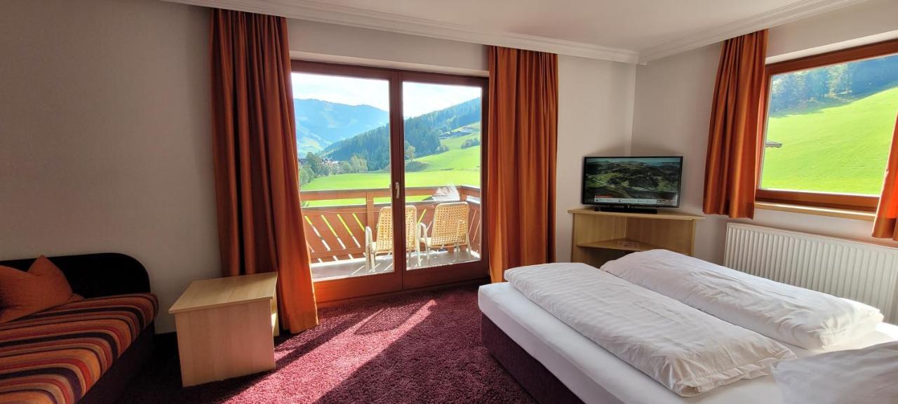 Hotel Sommerer - Inklusive Joker Card Im Sommer Saalbach-Hinterglemm Exterior photo